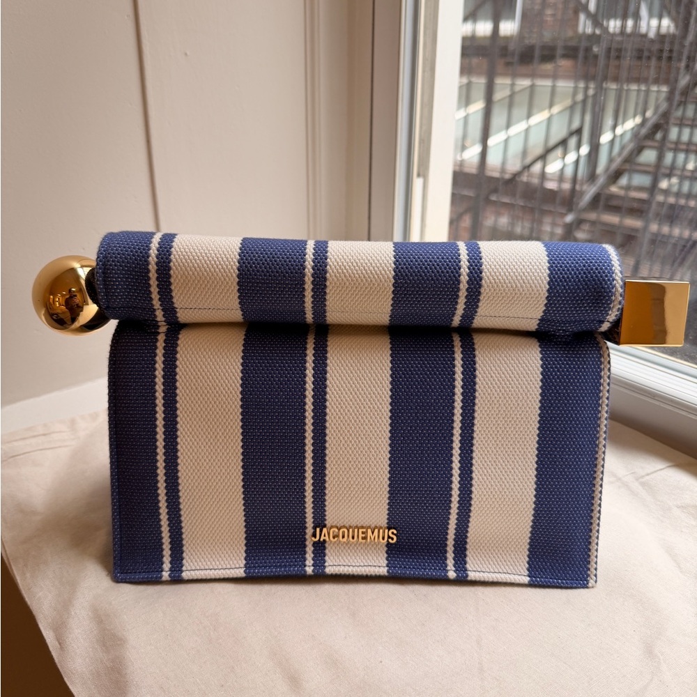 Jacquemus The Rond Carré Clutch